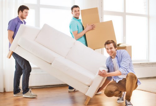 Local Belgravia moving van service for collections, storage runs, and deliveries